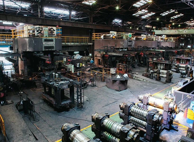 機電事業部の工場内の写真